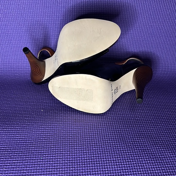 LOVIN’ PATENT LEATHER SLINGBACK BY GIANNI BINI - Picture 4 of 4